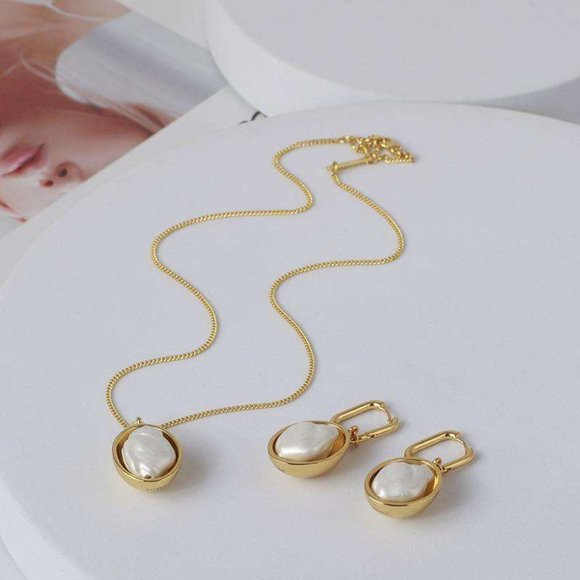 Celine Gold Signature Engraved Pendant Necklace - Picture 8 of 10